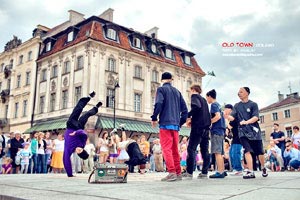 全新奔驰GLA谍照！设计大变，纯电、燃油两种动力，基于MMA平台