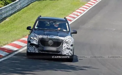 新款奔驰GLE谍照曝光！竟采用E级同款中网，究竟啥模样？