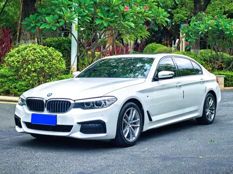 14万公里也保值？16万多拿下19年宝马525Li，家用代步香不香？